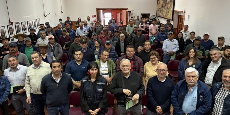 MINISTERIO DE AGRICULTURA REFUERZA ARTICULACIÓN PÚBLICO-PRIVADA PARA FORTALECER LA CADENA TRIGUERA EN ÑUBLE