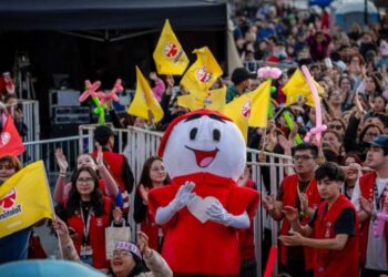 Masiva participación de público marcó show del Tren de Teletón