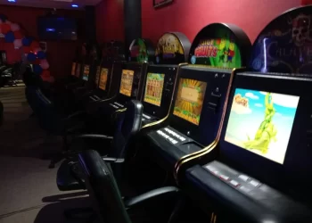 Salón de juego es clausurado en Chillán