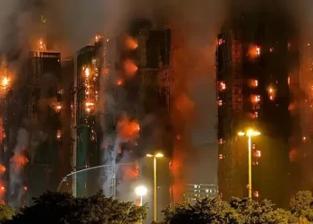 Por qué fue tan devastador y otras 5 preguntas sobre el incendio en las torres de viviendas de Hong Kong que dejó al menos 128 muertos
