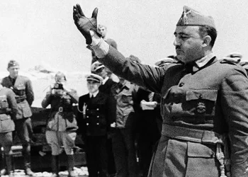 50 años de la muerte de Franco: cómo fue la dispar relación de América Latina con el dictador español (y la inesperada cercanía que tuvo con Fidel Castro y Salvador Allende)