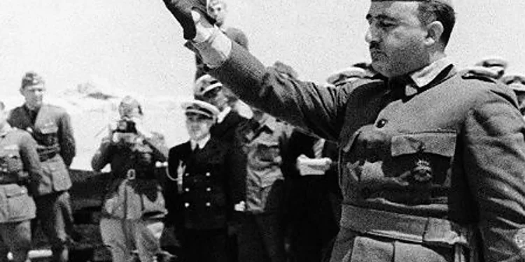 50 años de la muerte de Franco: cómo fue la dispar relación de América Latina con el dictador español (y la inesperada cercanía que tuvo con Fidel Castro y Salvador Allende)