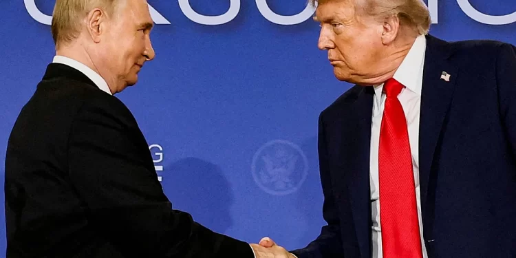 Por qué Trump no ha logrado convencer a Putin para que acabe la guerra de Ucrania