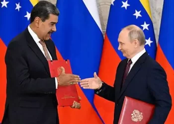 Putin reitera su apoyo a Maduro en una llamada telefónica ante la presión creciente de EE.UU.