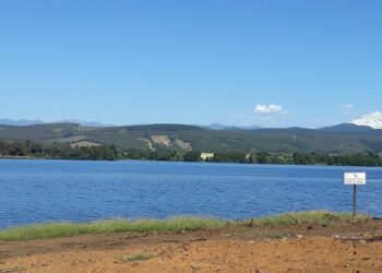 Sigue la búsqueda de las personas que  cayeron a las aguas del embalse Coihueco