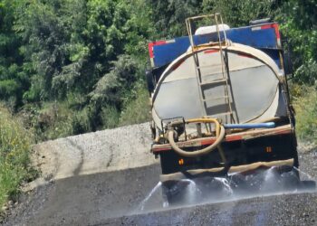 Licitan aplicación de matapolvo y recambio de alcantarillas en El Carmen
