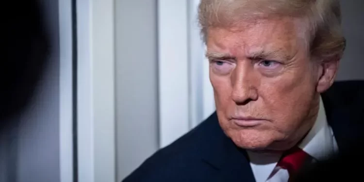 El gobierno de Trump paraliza los procesos de residencia y ciudadanía para migrantes de Venezuela, Cuba, Haití y otros 16 países