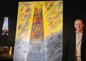Gustavo Zuluaga, el artista colombiano que inspiró la iluminación navideña del rascacielos más alto de Londres