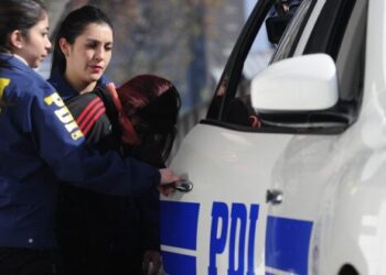 PDI detiene a una mujer por el delito de receptación flagrante.