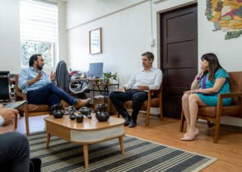 Gobernador Crisóstomo convoca a mesa de trabajo con universidades para priorizar construcción de CESFAM y Centro Oncológico en Chillán