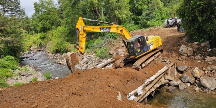 El Carmen mejoró más de 283 kilómetros de caminos rurales este 2025