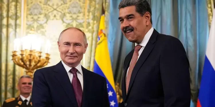 Por qué China y Rusia parecen haber abandonado a Nicolás Maduro en plena escalada con EE.UU.
