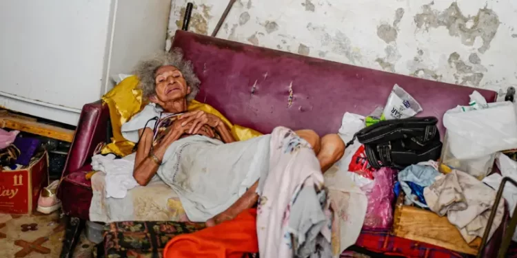 «Parece una ciudad de zombis»: la grave epidemia de enfermedades virales transmitidas por mosquitos que enfrenta Cuba