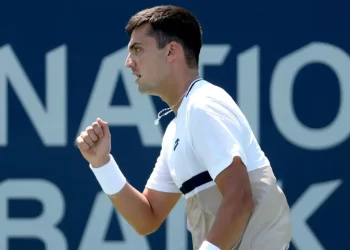 Tomás Barrios celebra un Título importante en su Carrera