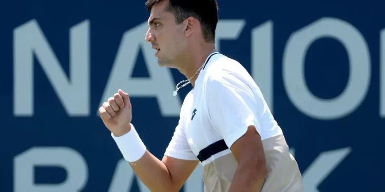 Tomás Barrios celebra un Título importante en su Carrera