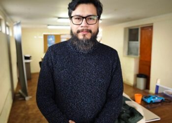 Gonzalo Rojas celebra 109 años con el documental Al Fondo de Todo esto Duerme un Caballo