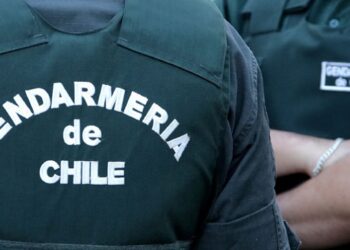 Escándalo en Gendarmería de Chile red de corrupción  44 funcionarios detenidos y 183 cuentas bancarias incautadas