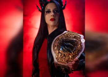 Stephanie Vaquer logró retener su título mundial de la WWE