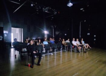 Público chillanense se emocionó con documental sobre el borde costero de Ñuble