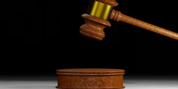 Condenan a 20 años de presidio a individuo por intentar quemar a su expareja e hijas en Ñuble