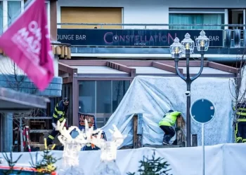 Decenas de muertos y al menos 100 heridos tras un incendio en un centro turístico de esquí en Suiza