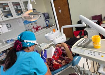 El Carmen: Implementan atenciones de urgencias dentales durante el verano