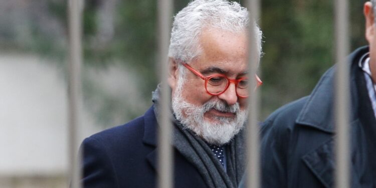 Fiscalía solicita penas contra imputados en caso Audios: 14 años de cárcel a Hermosilla y 20 a Sauer