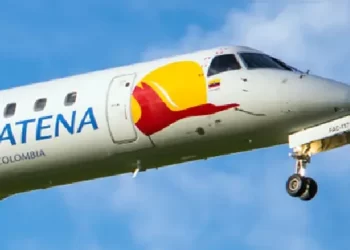 Mueren un congresista y otras 14 personas tras estrellarse un avión en el noreste de Colombia