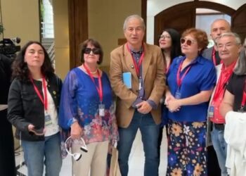 CONTENTO SE MANIFESTÓ EL COLEGIO DE PROFESORES CON LA APROBACIÓN DE LA LEY DE TITULARIDAD