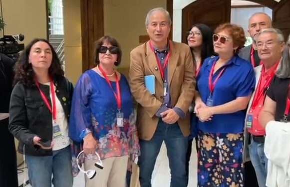 CONTENTO SE MANIFESTÓ EL COLEGIO DE PROFESORES CON LA APROBACIÓN DE LA LEY DE TITULARIDAD