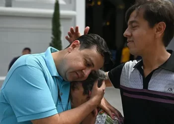 «Hacíamos nuestras necesidades donde nos servían la comida»: la denuncia de un activista de derechos humanos en Venezuela que pasó más de 4 años en prisión