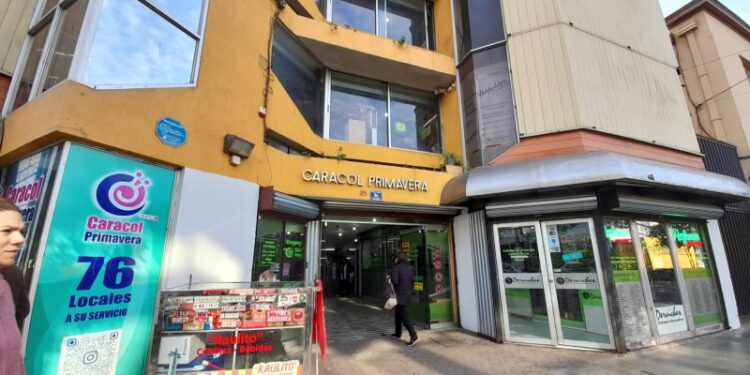 Robo en centro comercial Caracol Primavera de Chillán