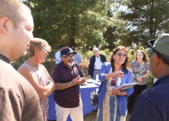 Municipio entrega terreno para millonario proyecto de agua en sector rural Las Raíces