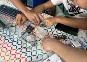 Jóvenes ñublenses en proceso de reinserción adquieren nuevas herramientas de aprendizaje a través de la robótica