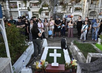 Cementerio Municipal mostró su riqueza e historias