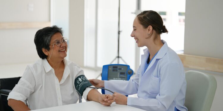 Red de Salud aumenta cobertura regional de la Estrategia de Entrega Universal de Prestación Climaterio