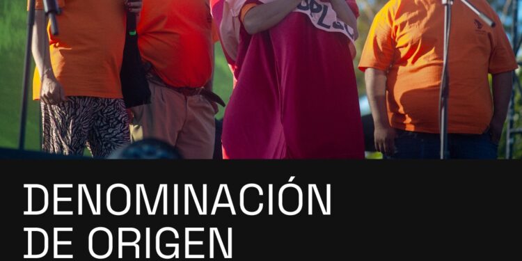 Cine chileno al aire libre llega a Coelemu con la película “Denominación de Origen”