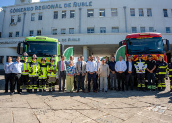 Cobquecura y San Nicolás reciben nuevos carros a Bomberos con recursos del Gobierno Regional