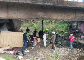 Municipalidad retira una treintena de rucos y detiene 36 personas en controles con Carabineros