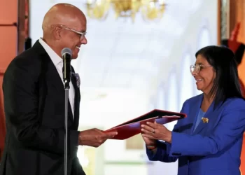 La Asamblea Nacional de Venezuela aprueba por unanimidad una ley de amnistía que organizaciones de derechos humanos consideran limitada