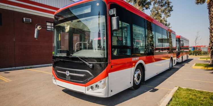 Red Movilidad llega a 4 mil buses eléctricos en la Región Metropolitana