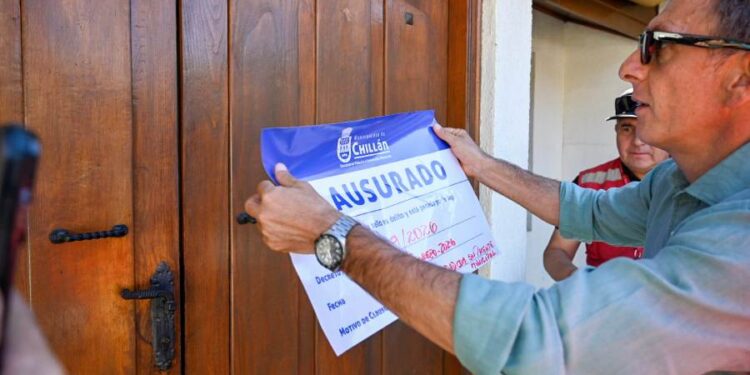 Clausuran empresa de alimento para cerdos por funcionar sin permisos