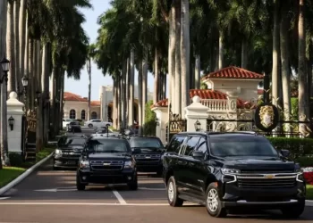 Un hombre armado es abatido al ingresar al complejo Mar-a-Lago de Donald Trump