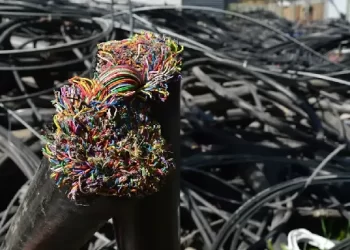 PDI: Dos venezolanos fueron detenidos en San Carlos con 183 kilos de cables del tendido eléctrico