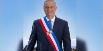 Presidente electo Kast podrá utilizar el escudo de chile en su banda presidencial.