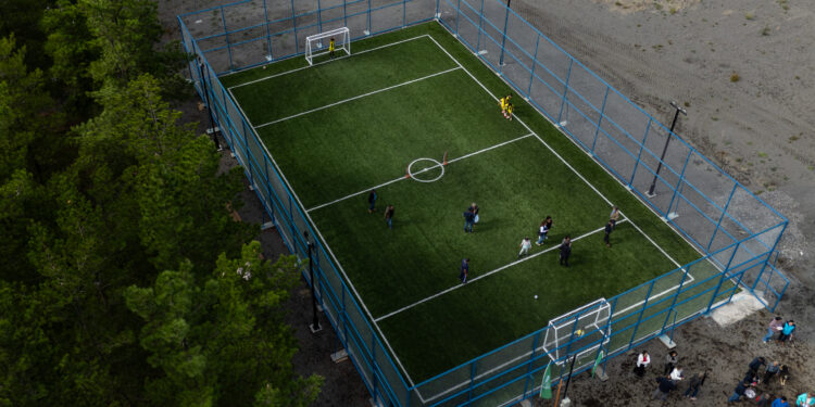 Yungay celebra doble inauguración: moderna cancha en Pangal del Laja y anhelada sede social en La Cabaña