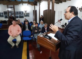 Cuatro estudiantes de Chillán Viejo fueron galardonados con la Beca “Mejor Compañero” por su ejemplar actitud