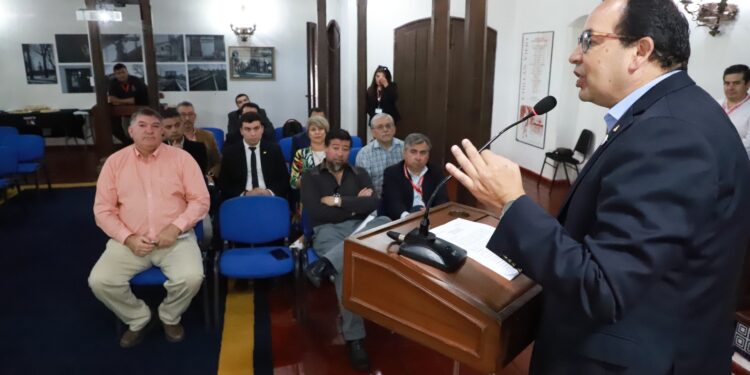 Cuatro estudiantes de Chillán Viejo fueron galardonados con la Beca “Mejor Compañero” por su ejemplar actitud