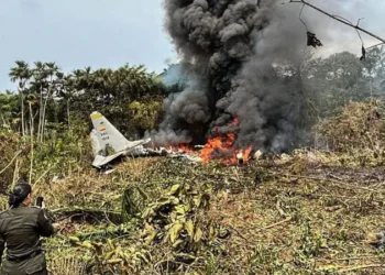 Al menos 66 muertos tras estrellarse un avión de la Fuerza Aérea Colombiana con 128 personas a bordo 