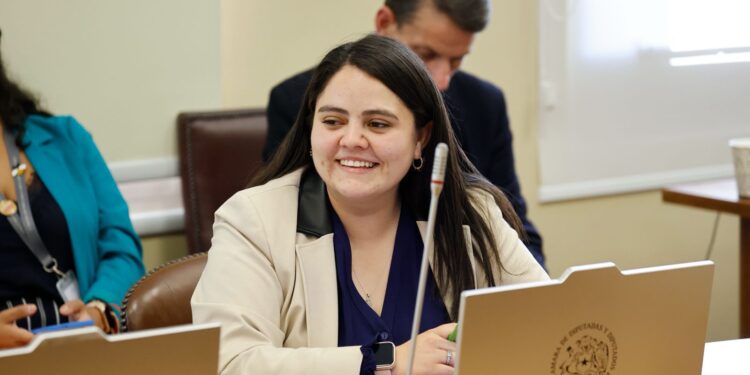 Diputada Sara Concha valora alerta sanitaria oncológica y llama a priorizar a pacientes de Ñuble